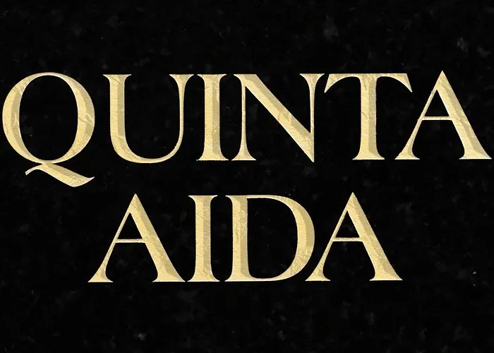 Quinta Aida And * לגואה