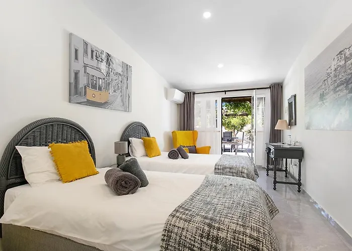 Quinta Aida And * לגואה